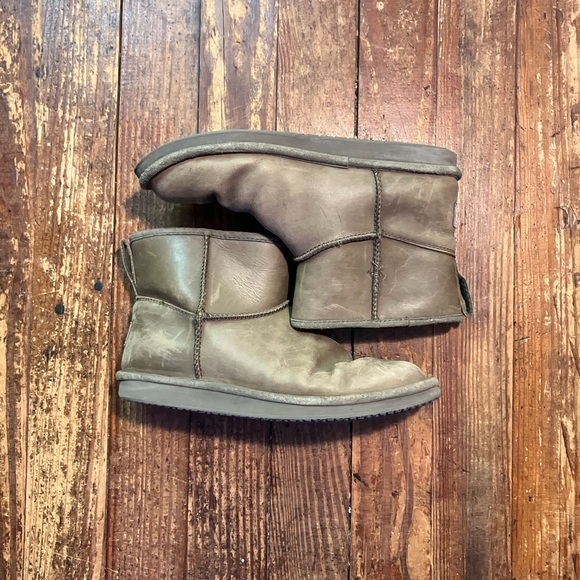 LL bean Ugg Boots - Picture 2 of 6